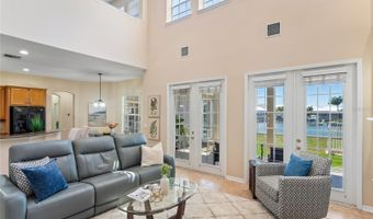 5714 SEA TROUT Pl, Apollo Beach, FL 33572