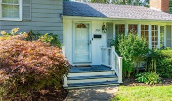 219 Brookhaven Rd, North Kingstown, RI 02852