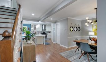 813 Lakeshore Dr, Berkeley Lake, GA 30096