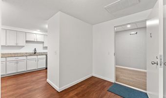 30 Argyle Ave 206, East Providence, RI 02915