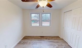 69 Cushing St, North Providence, RI 02904