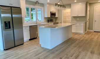 47 Woodbrey Ln, Standish, ME 04084
