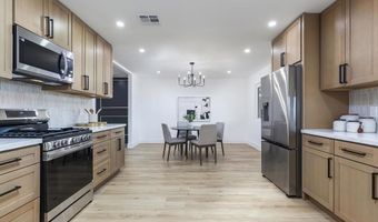 5995 BROADMOOR Dr, La Mesa, CA 91942