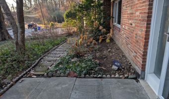 6705 GOLDSBORO Rd, Bethesda, MD 20817