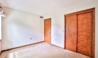 831 Robin Rd, Amherst, NY 14228