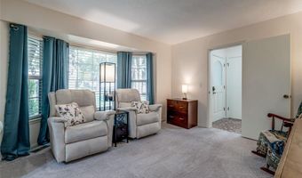 2105 N Alexander Ln, Bethany, OK 73008