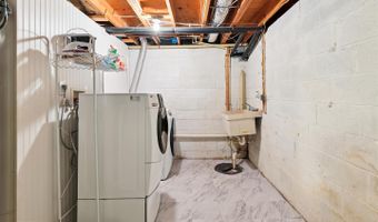 877 DORIS Dr, Arnold, MD 21012