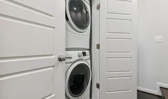 1924 CHAPMAN Ave 10, Rockville, MD 20852