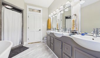 1104 S Harrison St, Alexandria, IN 46001