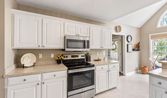 110 N Carleila Lake Way, Spartanburg, SC 29307