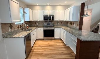 9327 Polaris Green Dr, Columbus, OH 43240