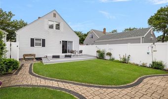 12 Hagen Ave, Cranston, RI 02920