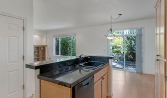 16985 NW SHADOW HILLS Ln, Beaverton, OR 97006