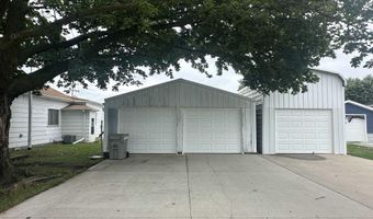 65 13 Ave W, Albia, IA 52531