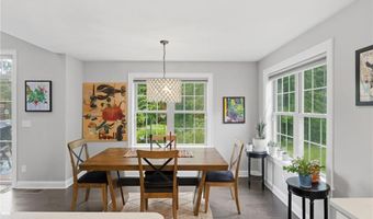 80 Conley Ave 6, Cranston, RI 02921