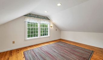 69 King Rd, Bedford, NH 03110