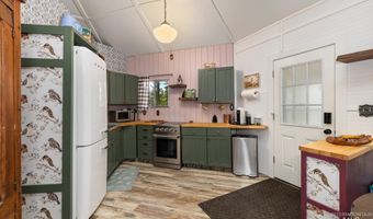 9785 Edna Pl, Cascade, ID 83611
