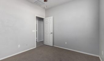 2936 E HAZELTINE Way, Chandler, AZ 85249