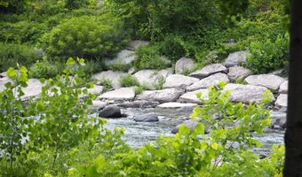 759 Young's Corners Rd, Amsterdam, NY 12010