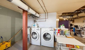 307 N Main St, Ashland, OR 97520