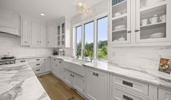 2760 N Territorial Rd W, Ann Arbor, MI 48105