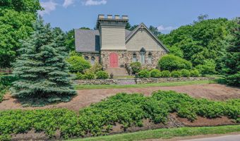48 Old Searsport Ave, Belfast, ME 04915
