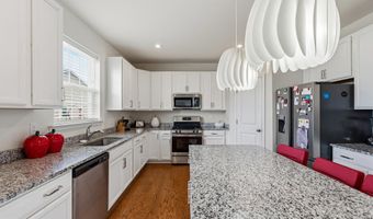 30 CHARLESTON Cir, Dover, DE 19904