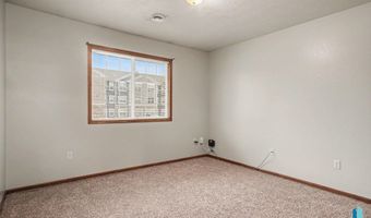 410 N 9th Ave, Brandon, SD 57005