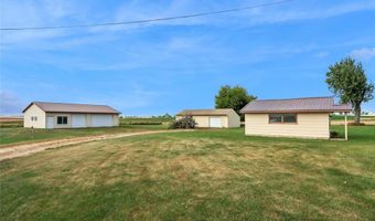 71 Railroad St, Atkins, IA 52206