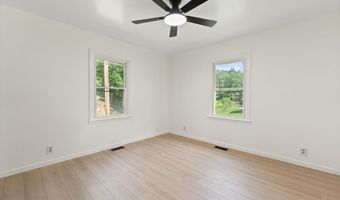 57 Hopson St, Auxier, KY 41602