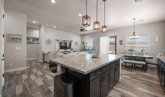 2921 Steamboat Dr, Bullhead City, AZ 86429