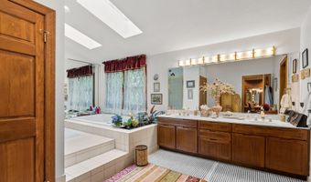 200 ASHCROFT Ct, Ashton, MD 20861