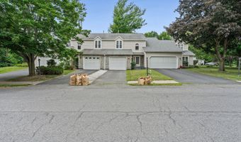 5 Woodside Dr, Albany, NY 12208