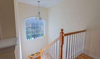 12 Oak Meadows Dr 12, Brookfield, CT 06804