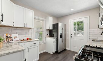 1176 Duxberry Ave, Columbus, OH 43211