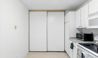205 YOAKUM Pkwy 601, Alexandria, VA 22304