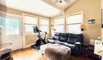 196 Ellsworth St, Bridgeport, CT 06605