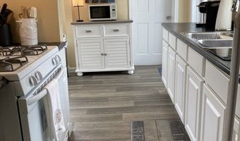 13 Thompson Rd A, Bourne, MA 02532