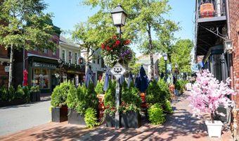 915 N PATRICK St 507, Alexandria, VA 22314