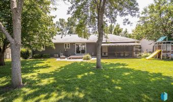 116 W Chicory Dr, Brandon, SD 57005