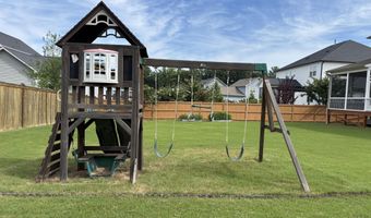 426 Tintern Ln, Apex, NC 27523