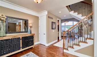 259 Meadowbrook Country Club Est, Ballwin, MO 63011
