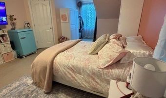 42 May St, Auxier, KY 41602