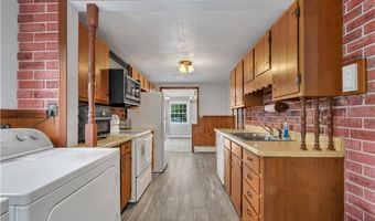 57 Park Dr, East Providence, RI 02915