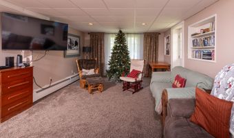 36 Sevigny Dr, Alfred, ME 04002