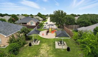 213 Wayne Dr, Aledo, TX 76008
