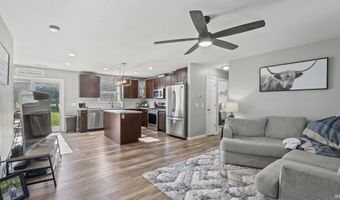 1704 Dallas St, Auburn, IN 46706