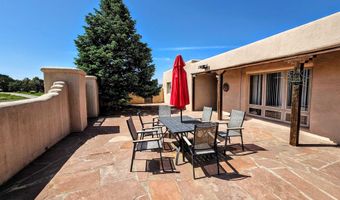 2 Latilla Ln, Arroyo Seco, NM 87514
