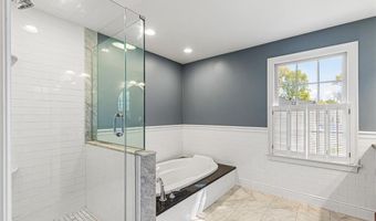 340 Newman Ave, East Providence, RI 02916