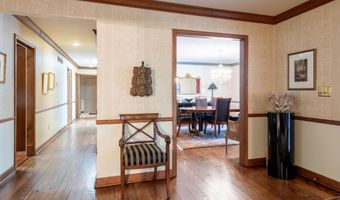 144 Barton North Dr, Ann Arbor, MI 48105